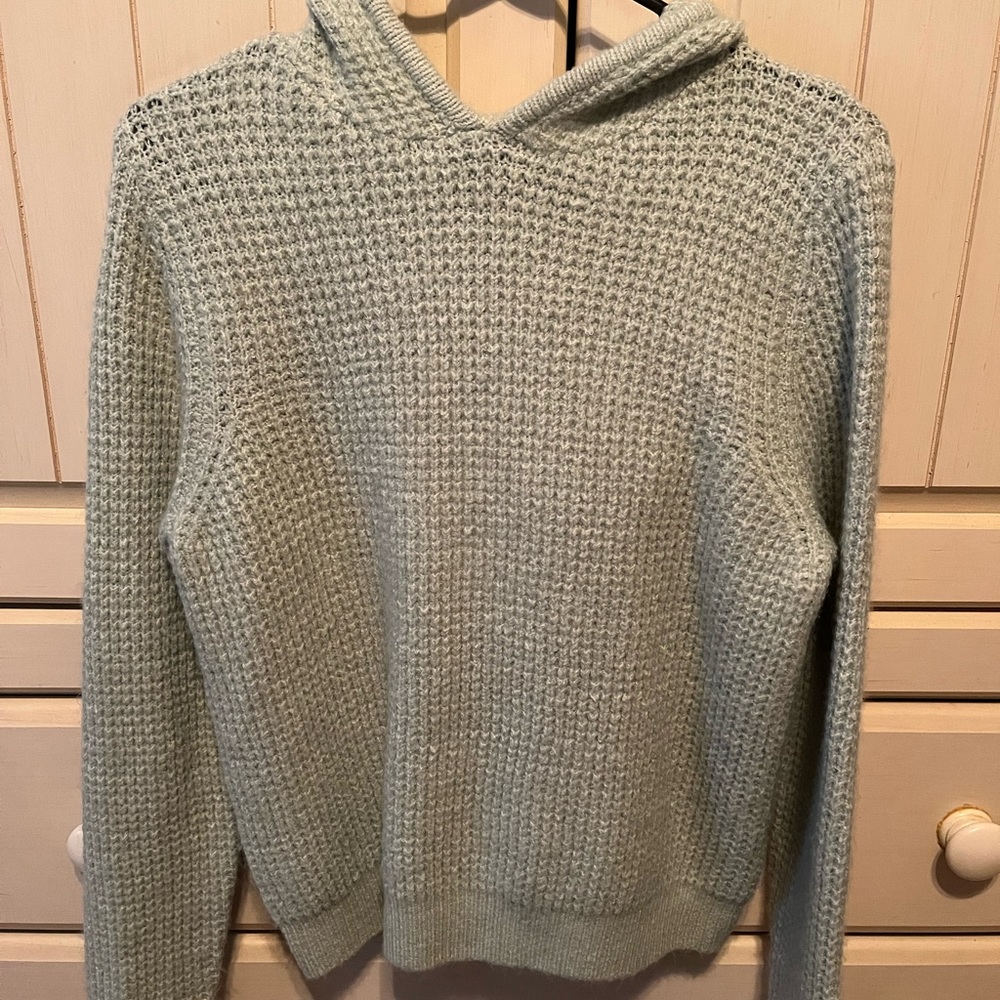 Forever 21 blue/green sweater size small